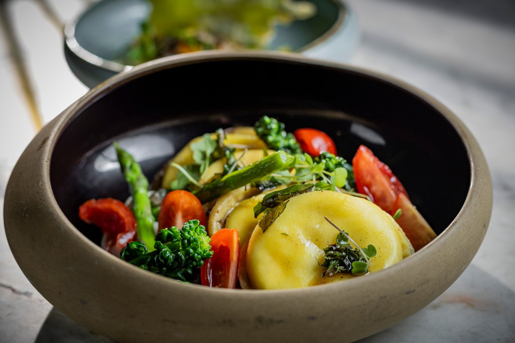 SEEN São Paulo apresenta segunda edição de menu harmonizado assinado por Gizely Rocha e Adryan&nbsp;Anjos